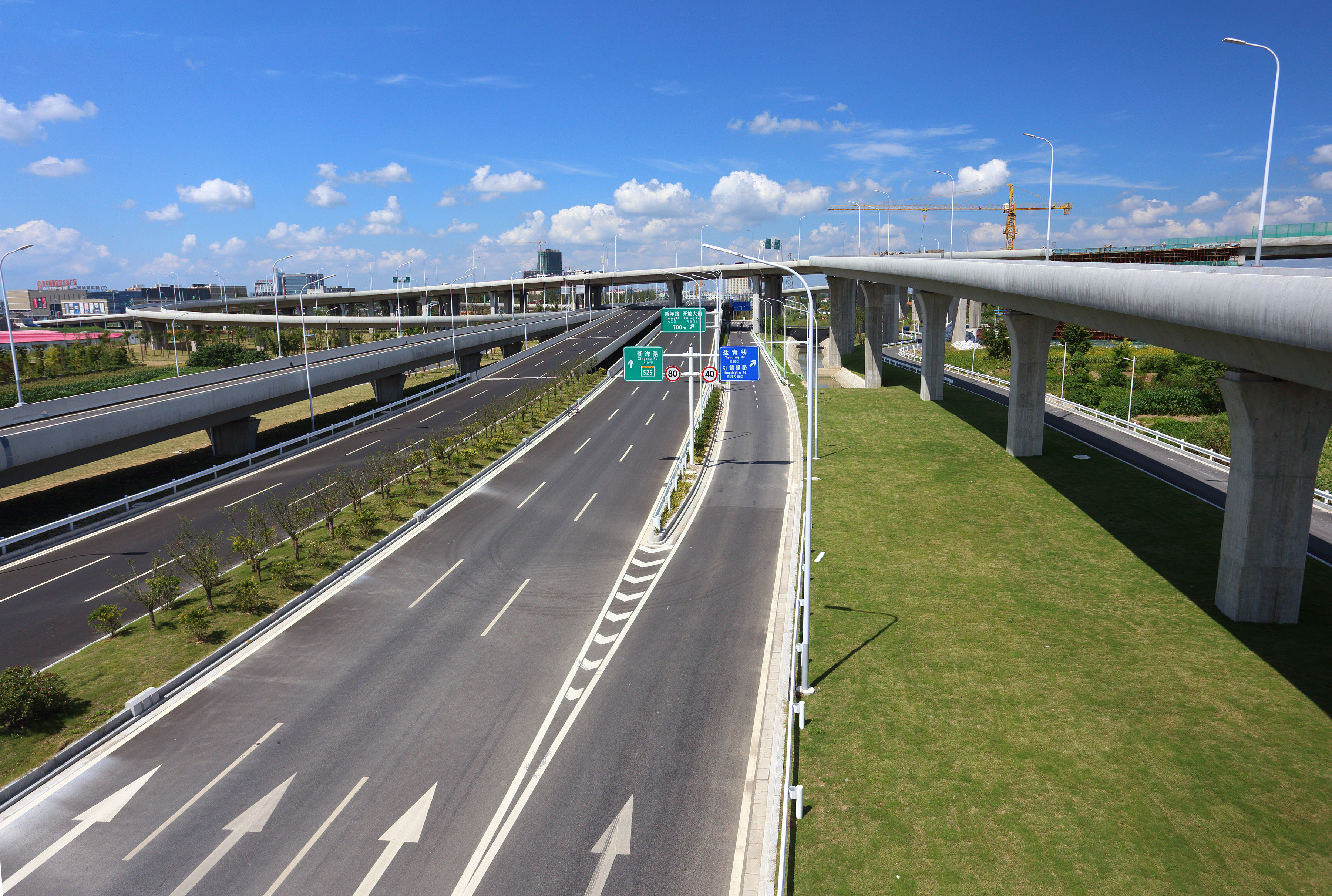 鹽城市區(qū)范公路北環(huán)樞紐1.jpg 鹽城市區(qū)范公路北環(huán)樞紐1.jpg