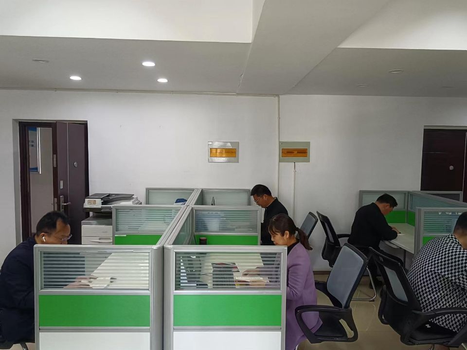 讀書1.jpg 讀書1.jpg