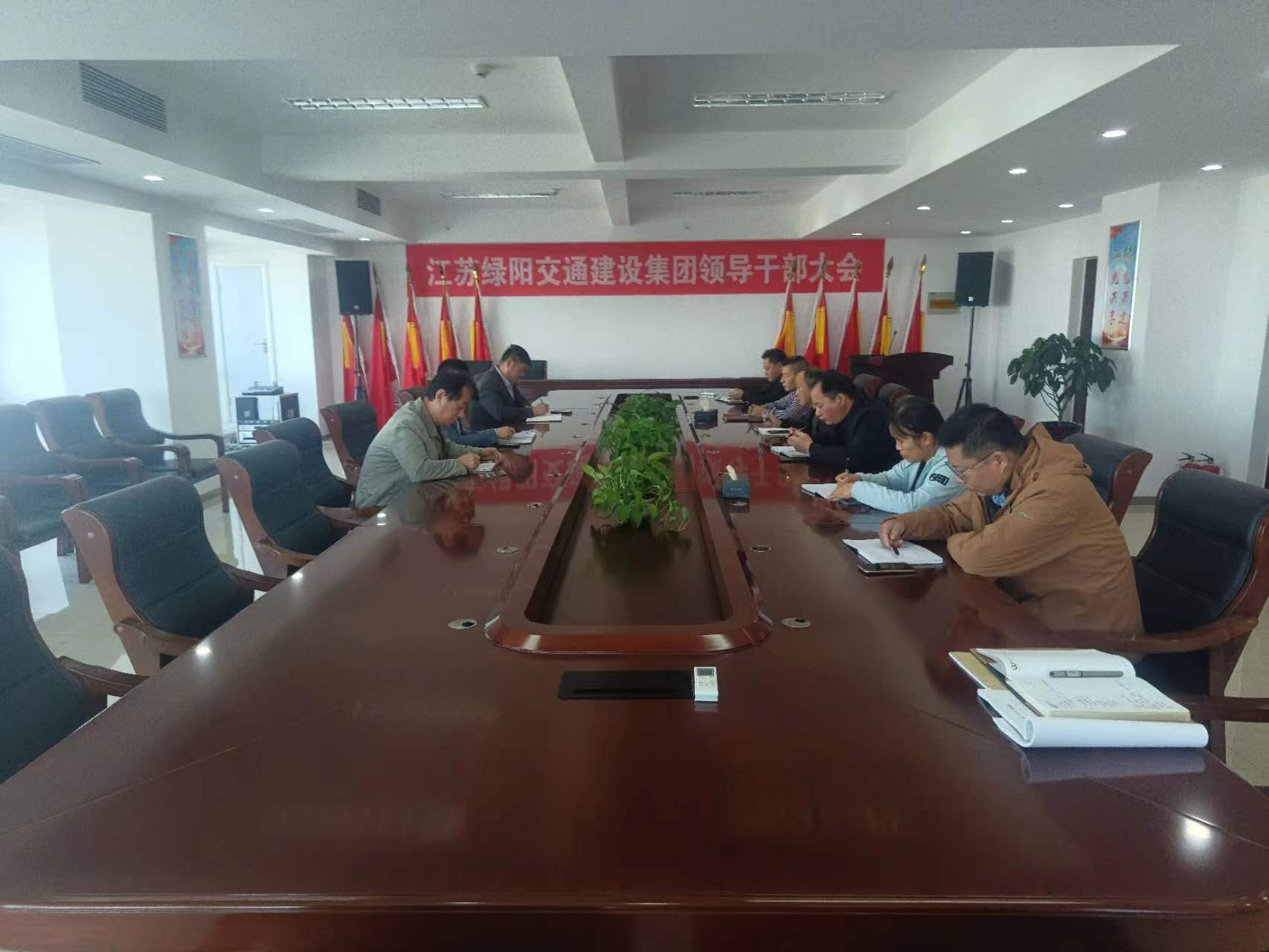 646e8e6d02fc598e4058c85422add05.jpg 646e8e6d02fc598e4058c85422add05.jpg