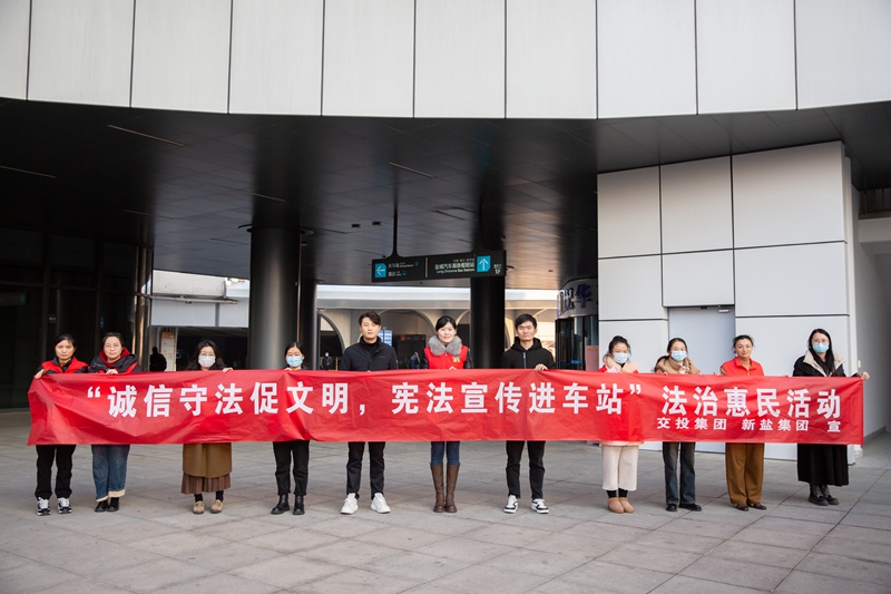 111封面.jpg 111封面.jpg