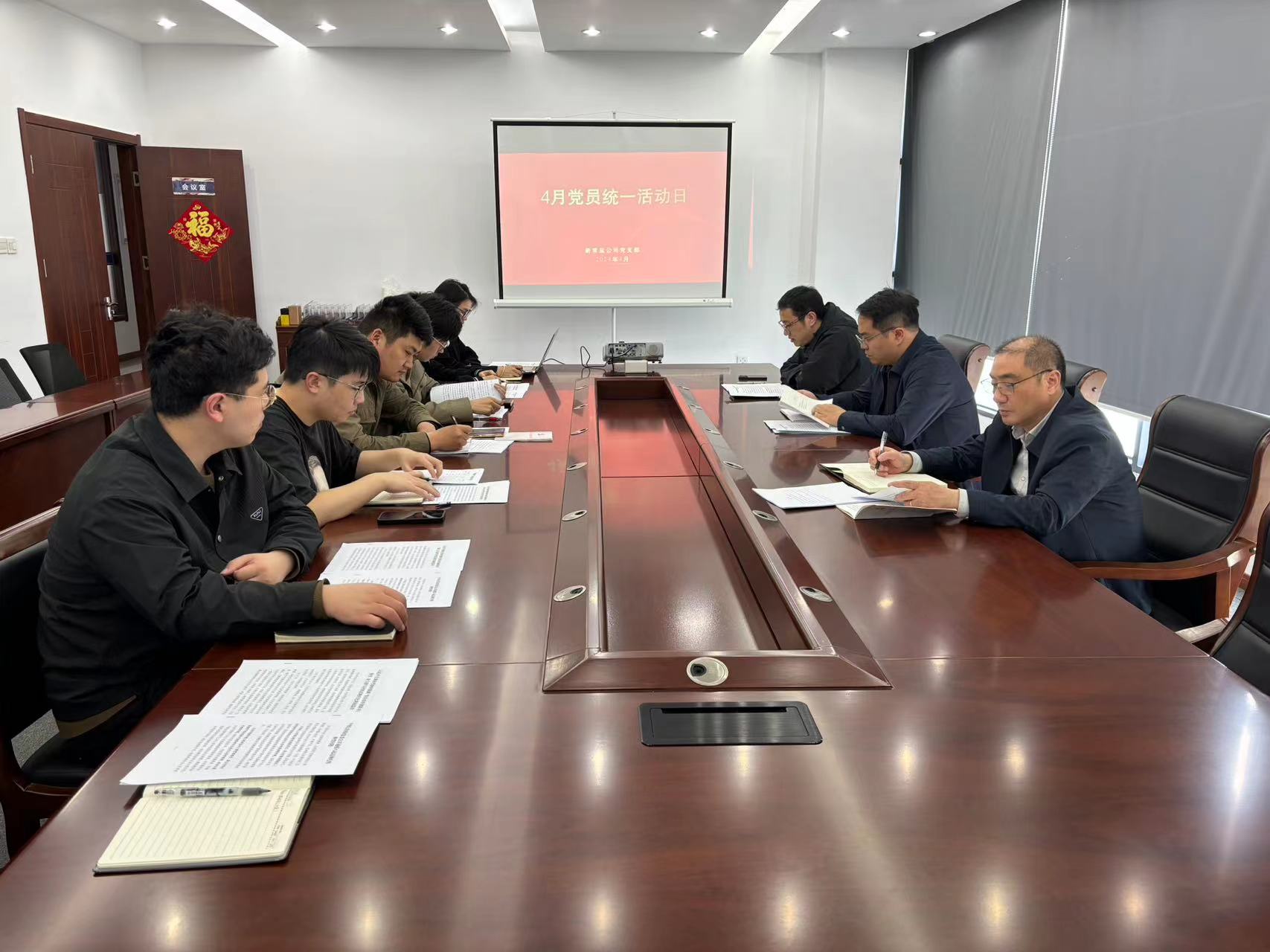 fb74382a3b91c8f875bf937588c4473.jpg fb74382a3b91c8f875bf937588c4473.jpg