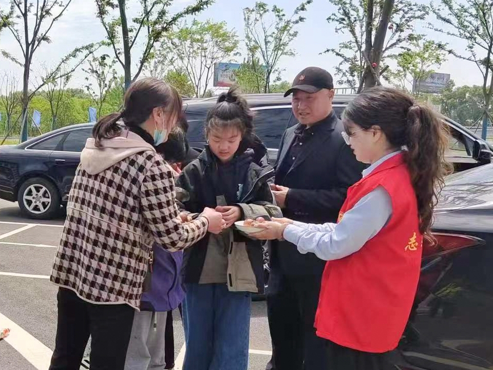 20240506-公路服務(wù)公司-2_副本_副本.jpg 20240506-公路服務(wù)公司-2_副本_副本.jpg