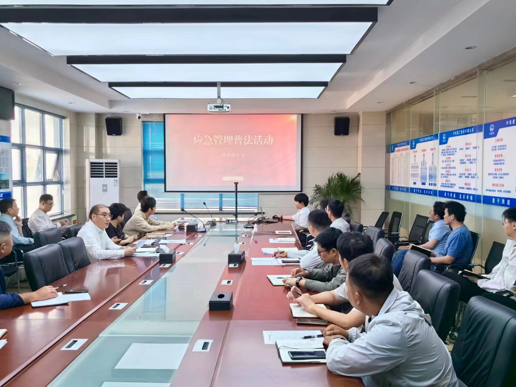 95463e4c4accc14ab660b4693e5a1c6.jpg 95463e4c4accc14ab660b4693e5a1c6.jpg