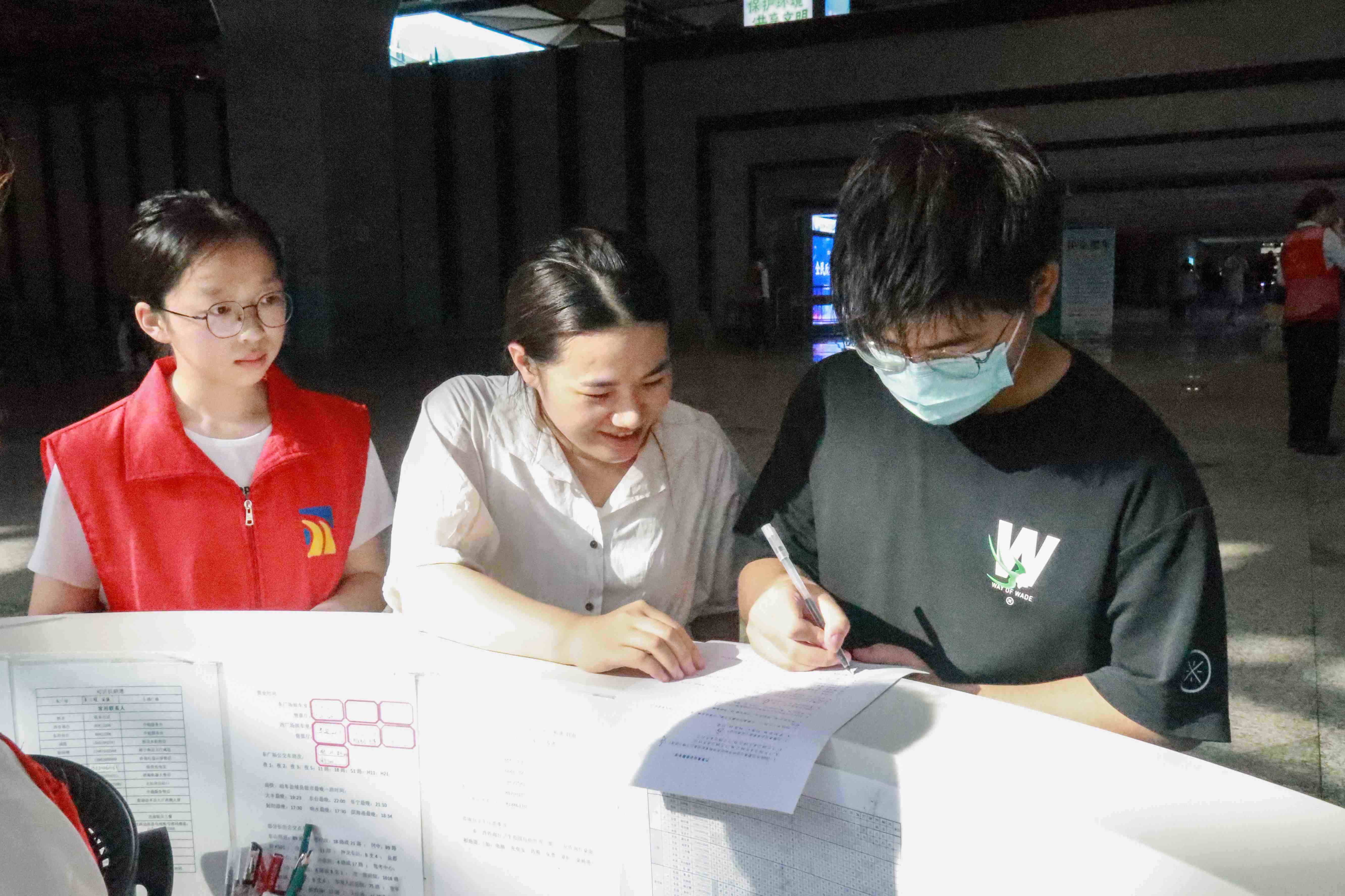 未命名_副本.jpg 未命名_副本.jpg