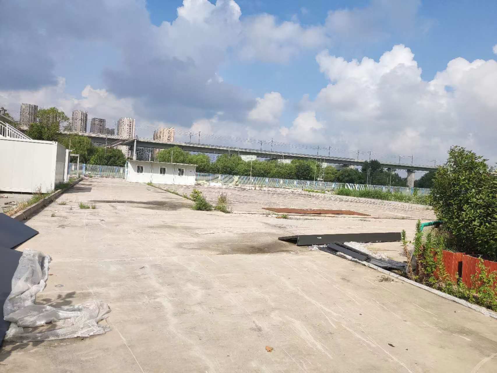 后院.jpg 后院.jpg