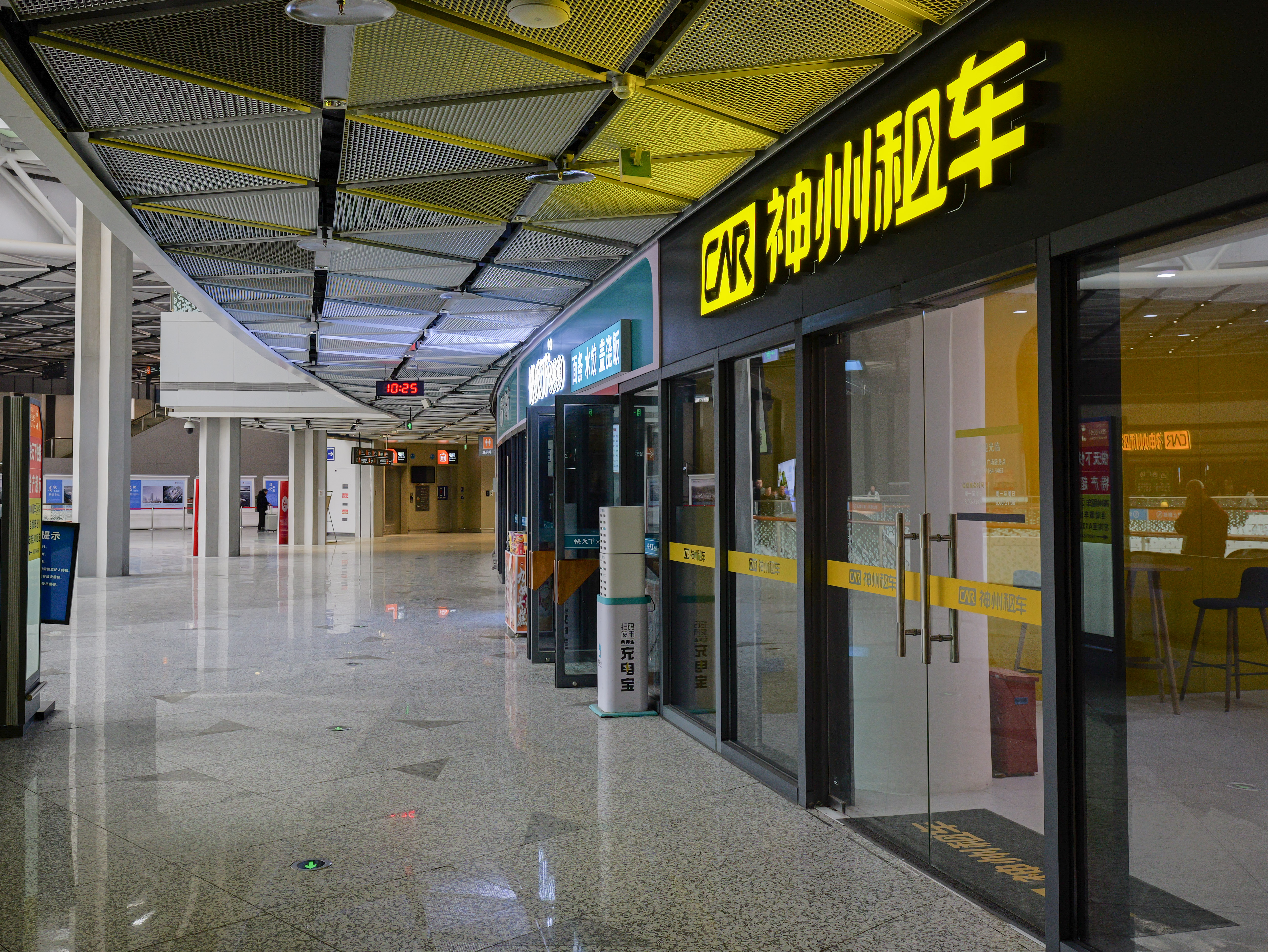 商業(yè)區(qū)一角1.jpg 商業(yè)區(qū)一角1.jpg