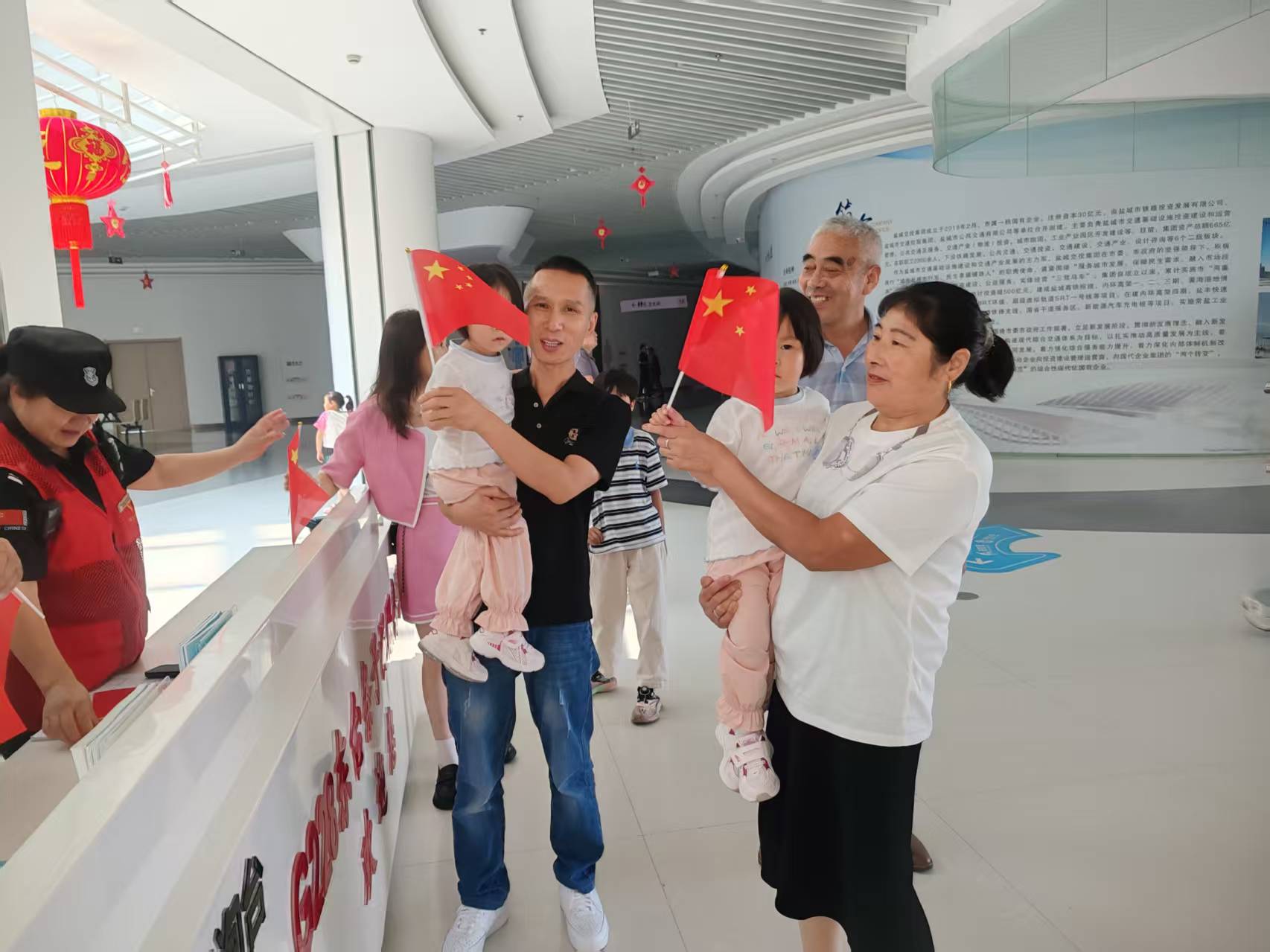 服務(wù)區(qū)2.jpg 服務(wù)區(qū)2.jpg